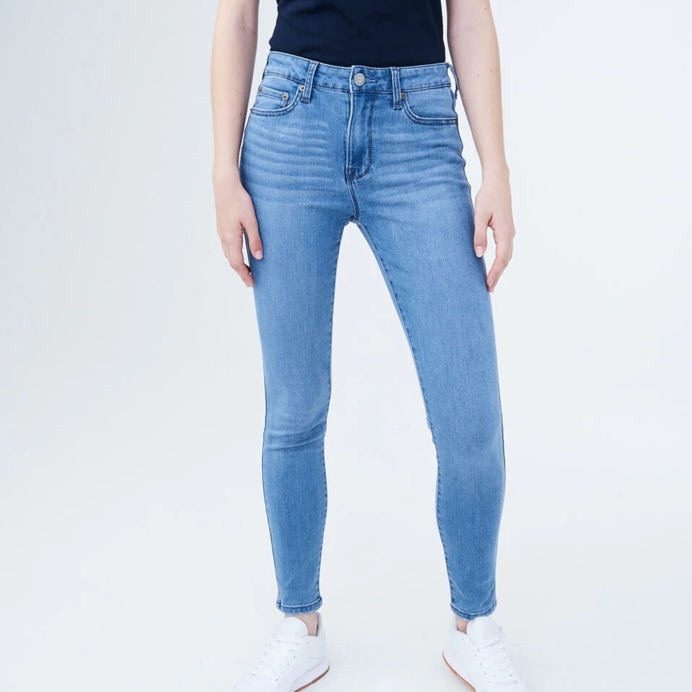 High-Waist Light Blue Skinny Jeggings - Women's